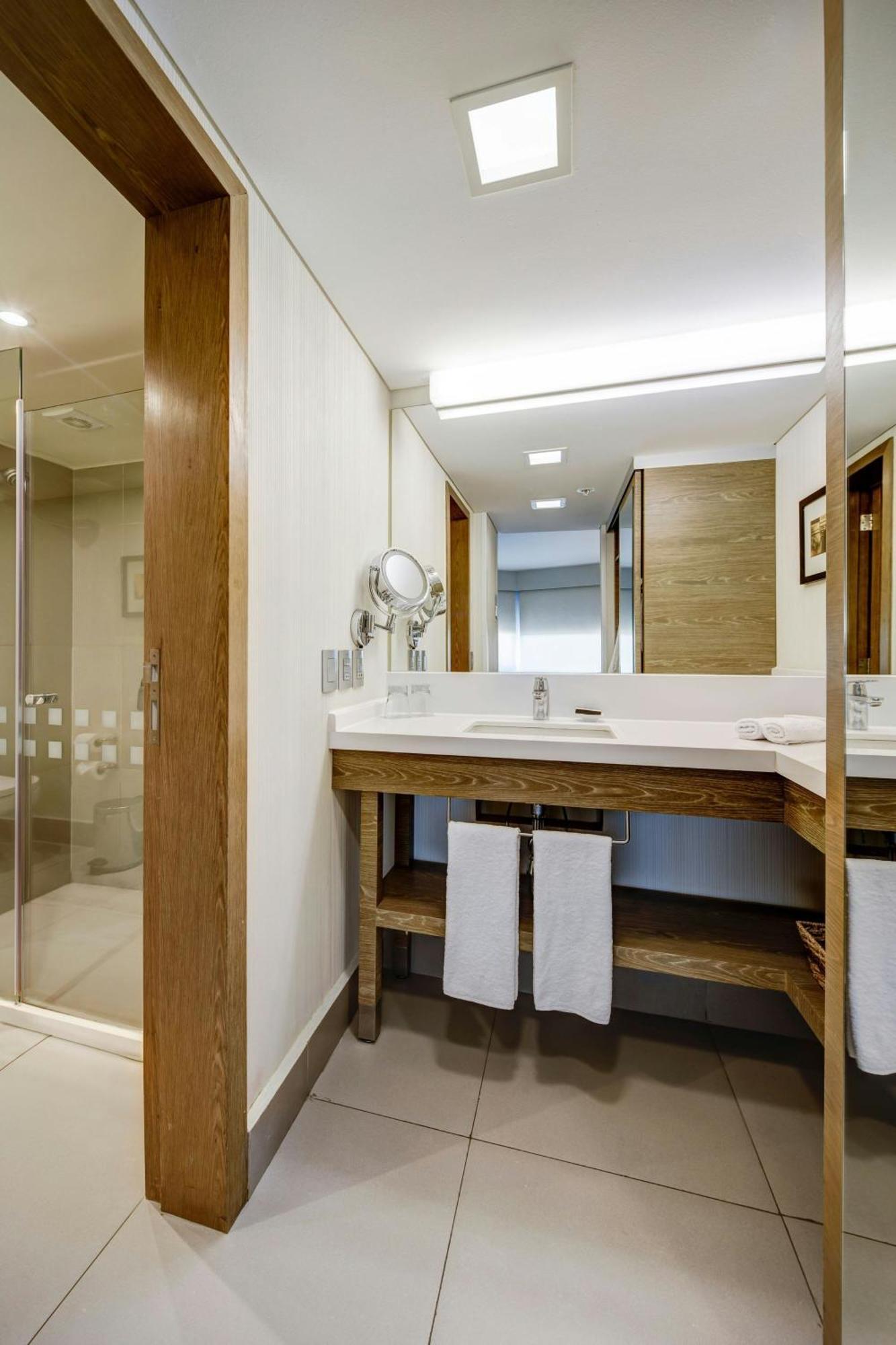Sheraton Y Centro De Convenciones Hotel 5*